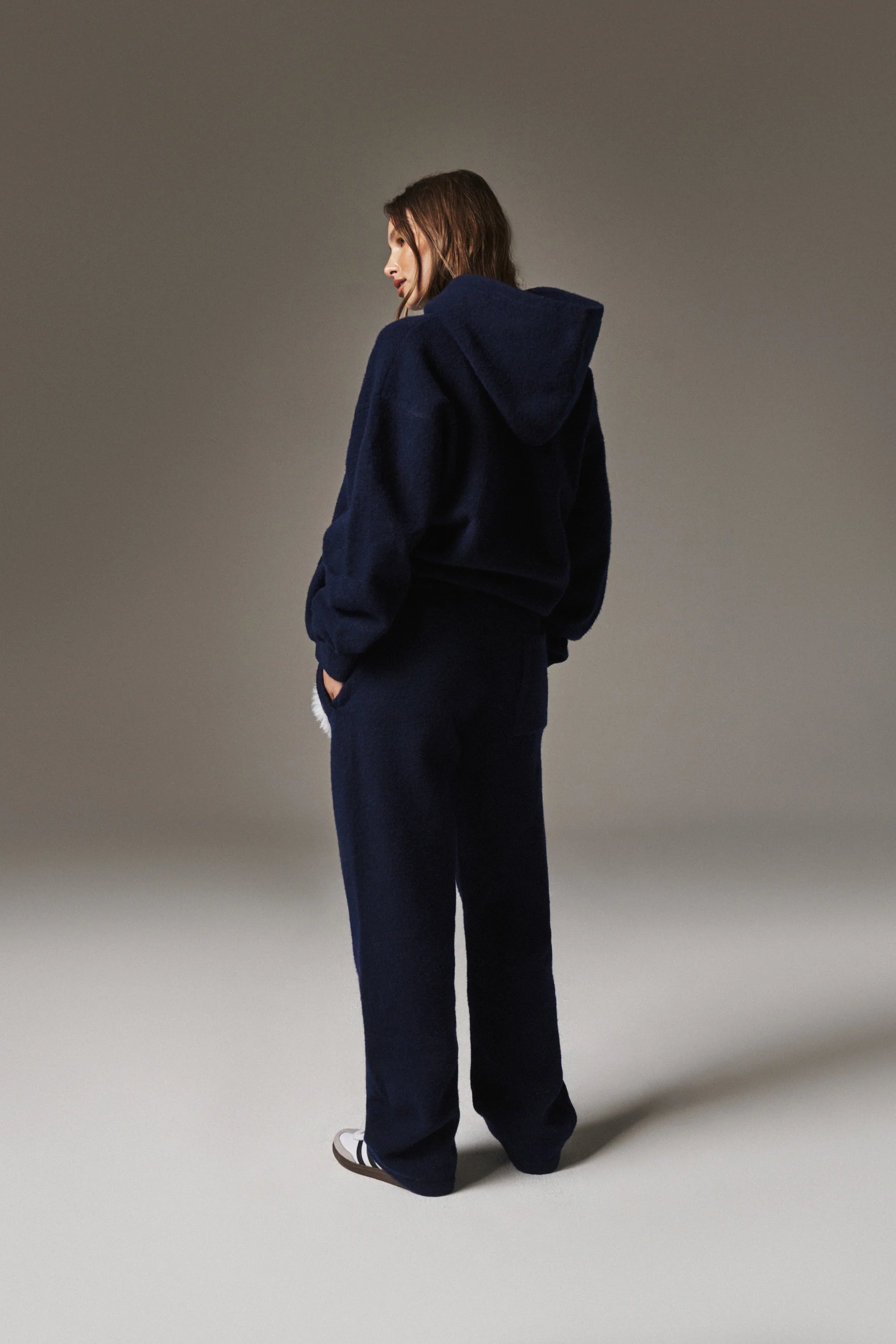 FLUFFY EMBLEM KNITTED JOGGERS - NAVY - Image 8