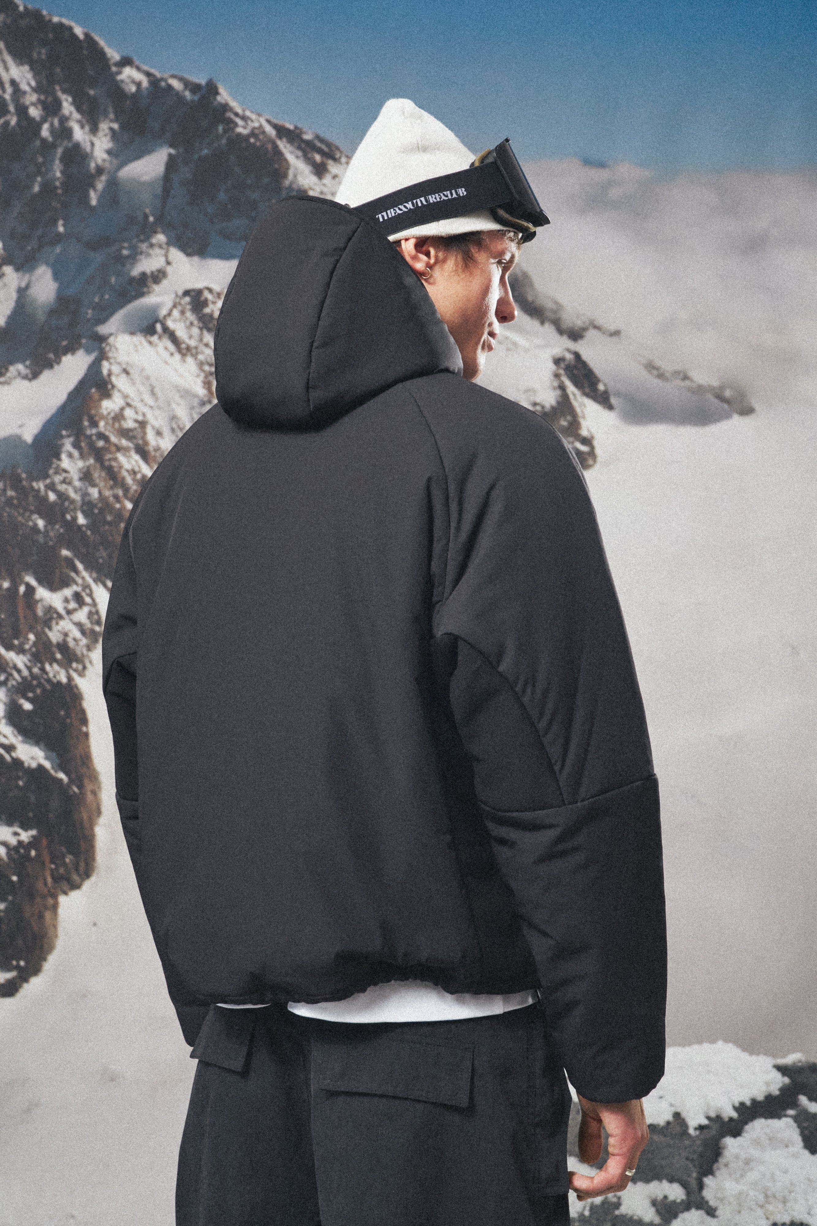 INSULATED JACKET - BLACK - Image 4