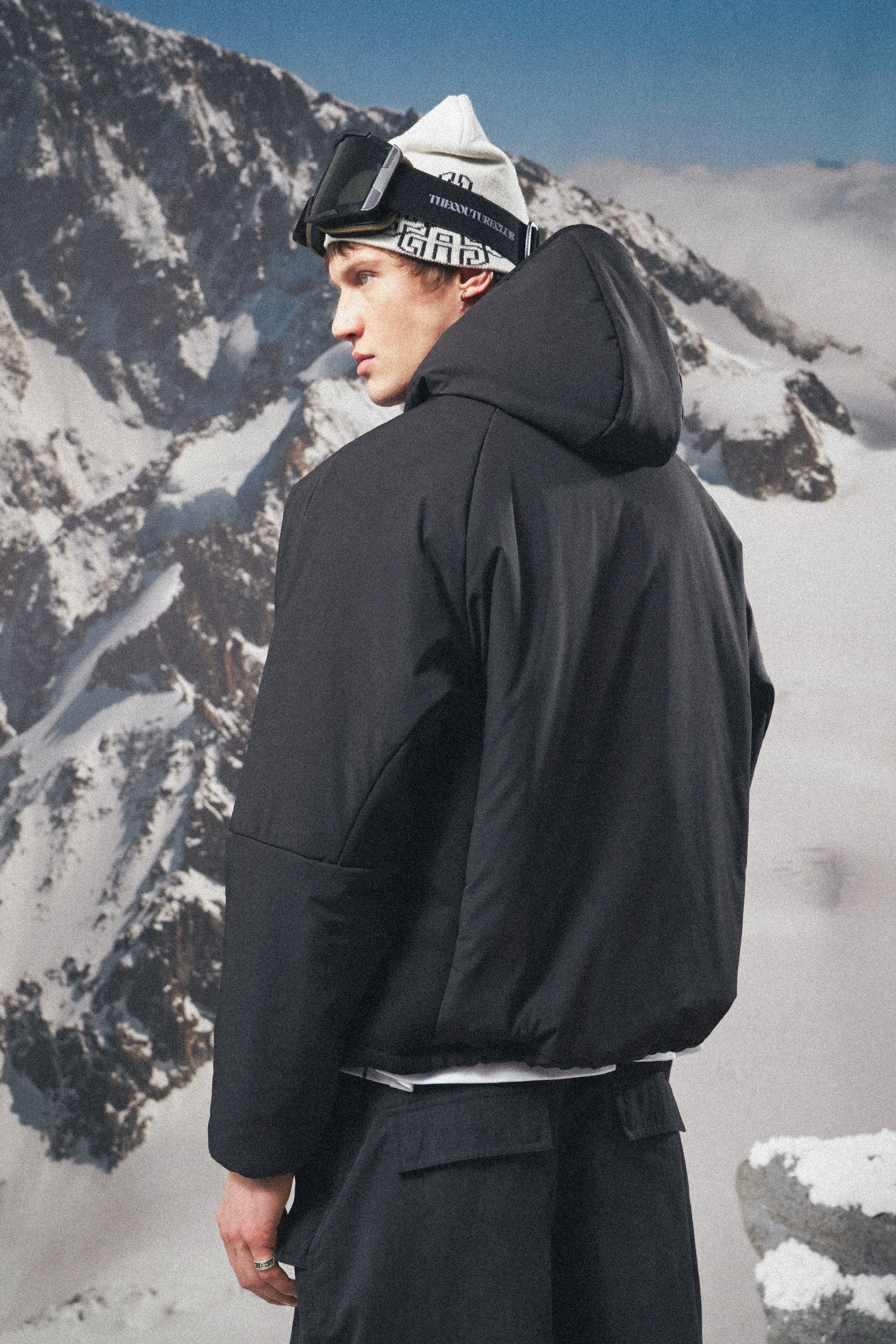 INSULATED JACKET - BLACK - Image 5