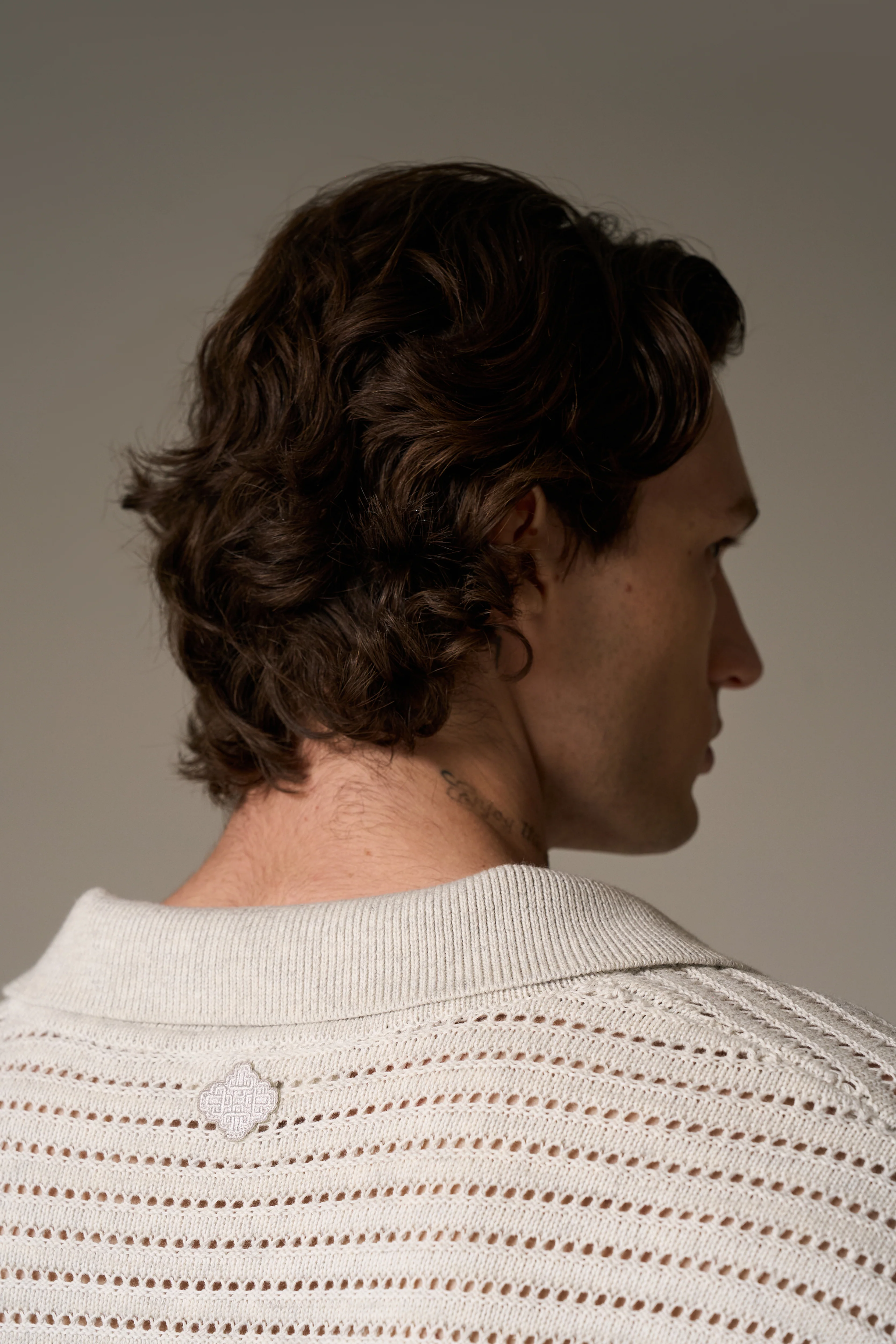 KNITTED POLO SHIRT - LIGHT GREY - Image 6