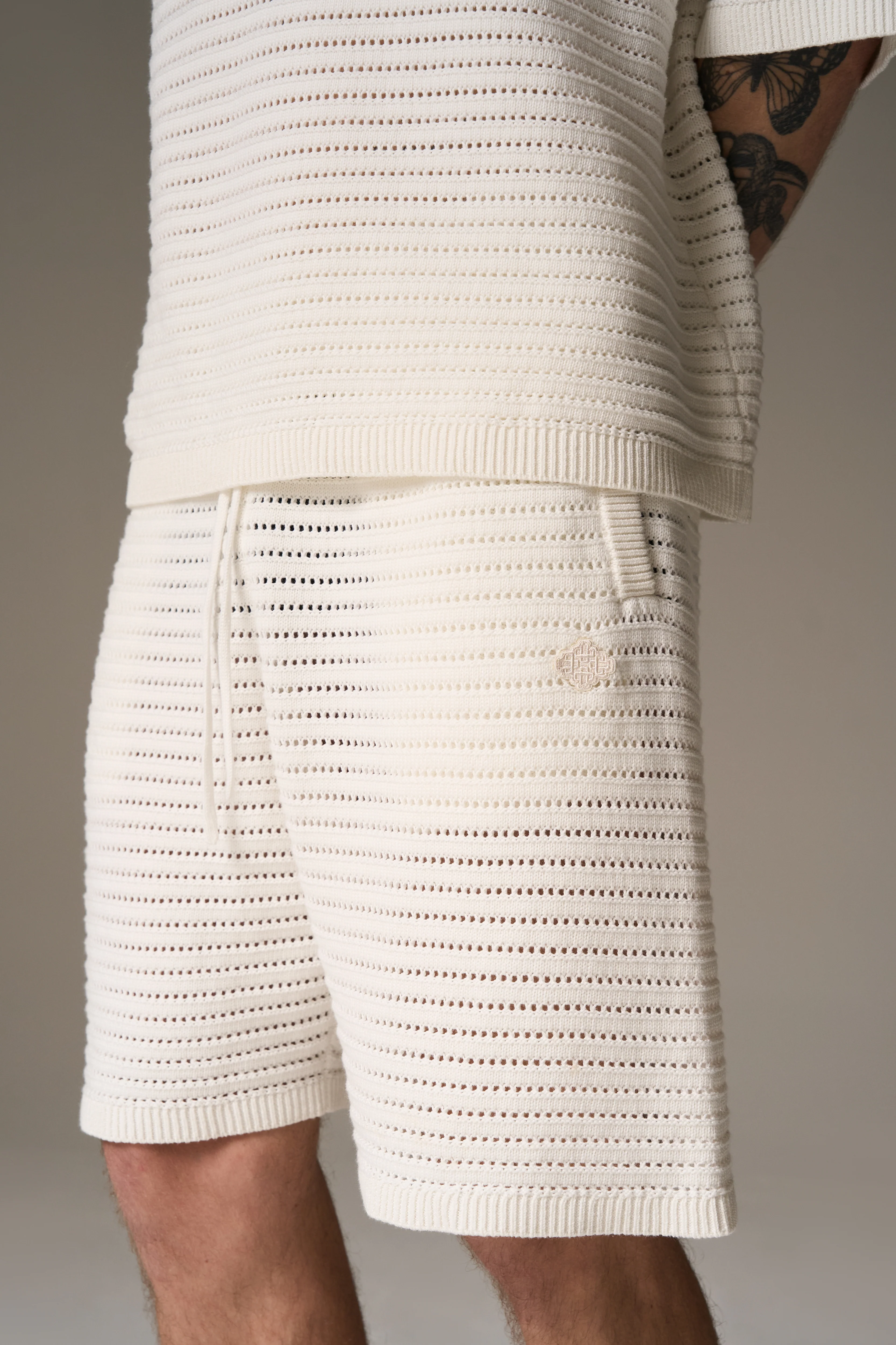 KNITTED SHORTS - WHITE - Image 4