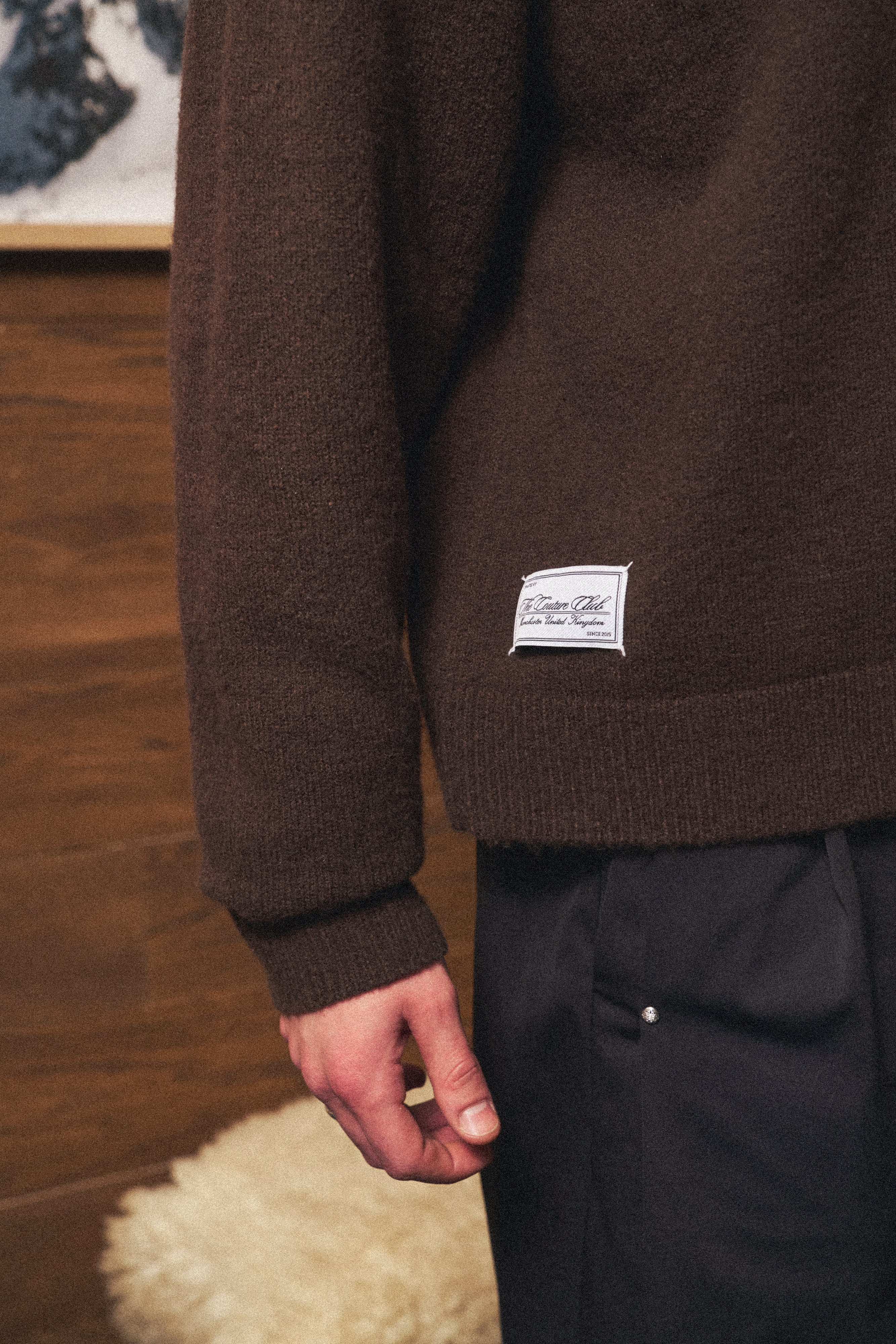 CONTRAST COLLAR KNIT CREW - BROWN - Image 6